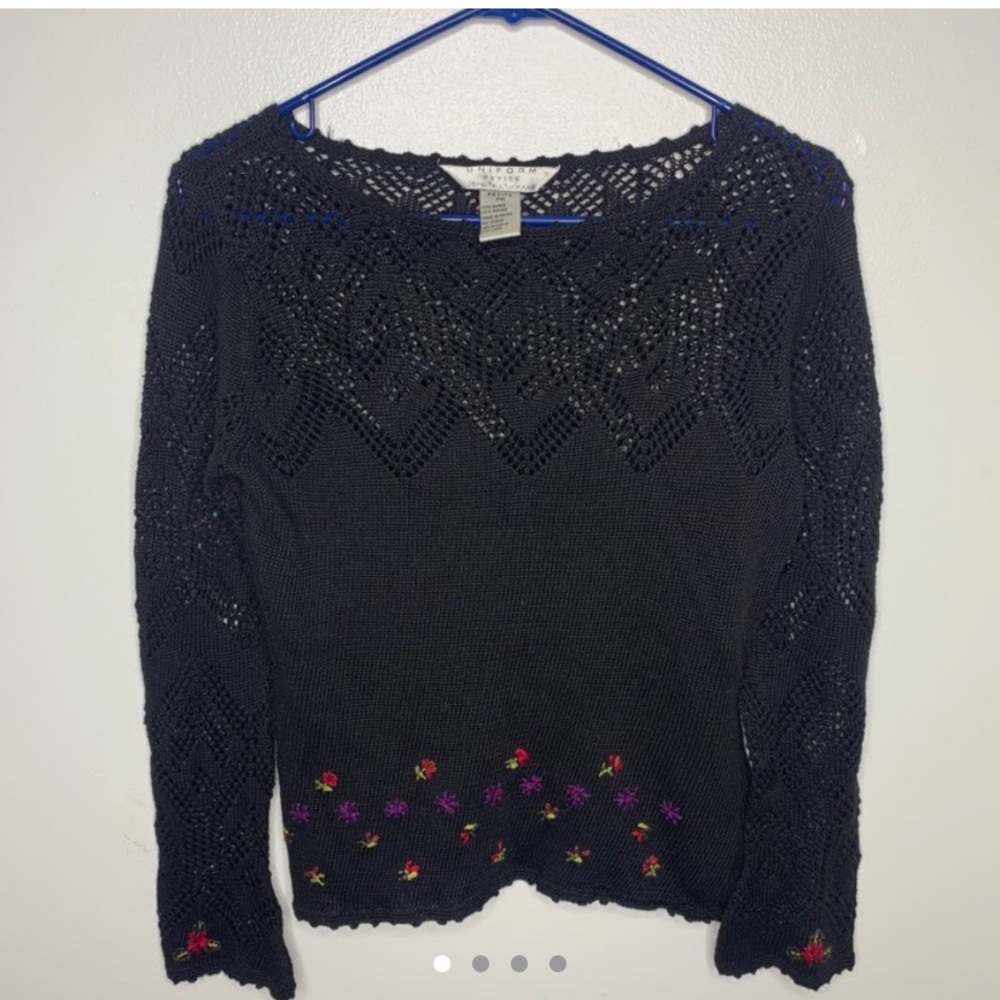 Beautiful knit sweater 💕
